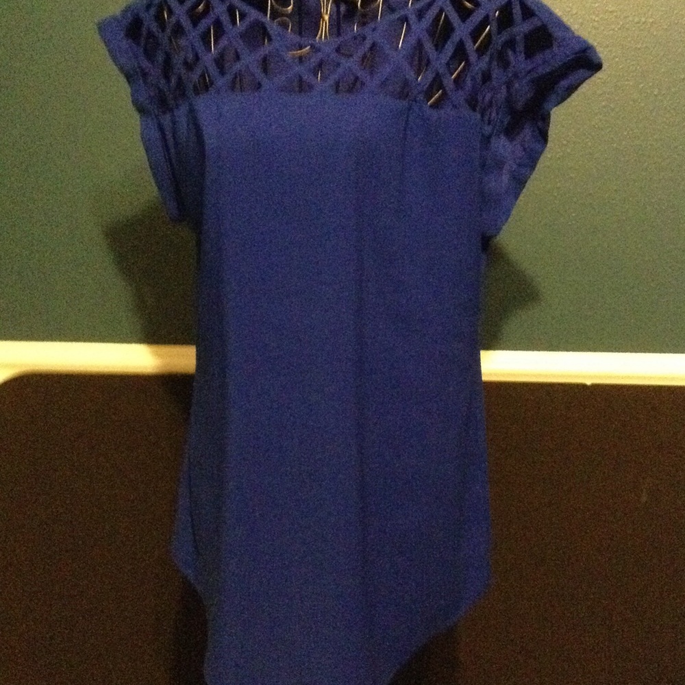 Express short sleeve top